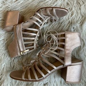 Pour La Victoire Metallic Rose Gold Leather Gladiator Lace Up Block Heel EUC 9